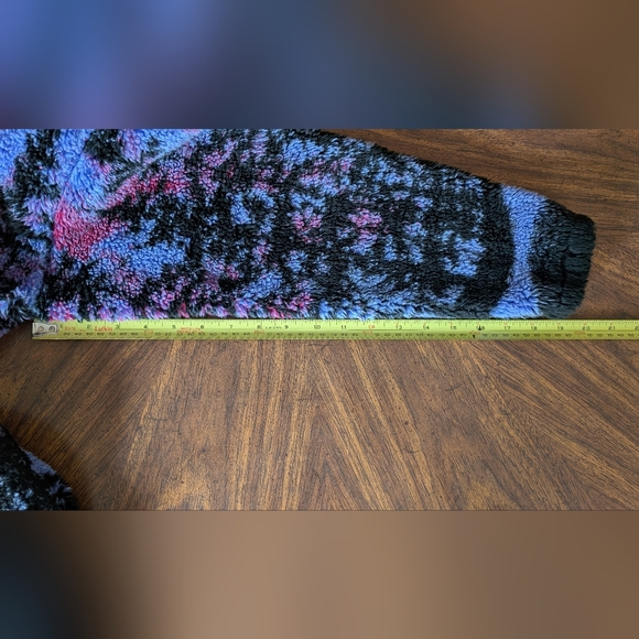 Caribou Crossings Alaska Fleece Jacket, Northern Lights Forest Scene, Size M - Picture 14 of 14